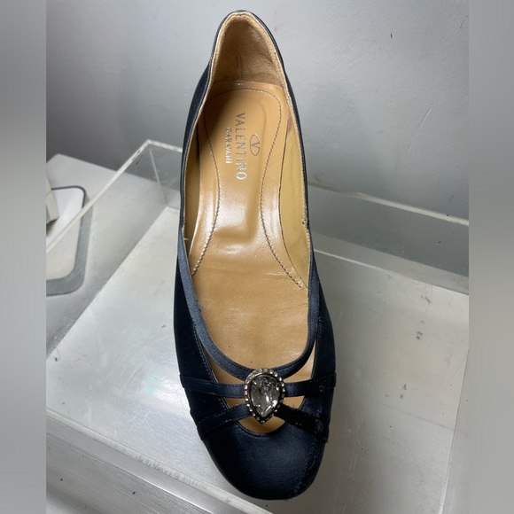 Valentino Garavani slik flats whit jefe les toe sz 7.5 made in italy - Picture 7 of 16